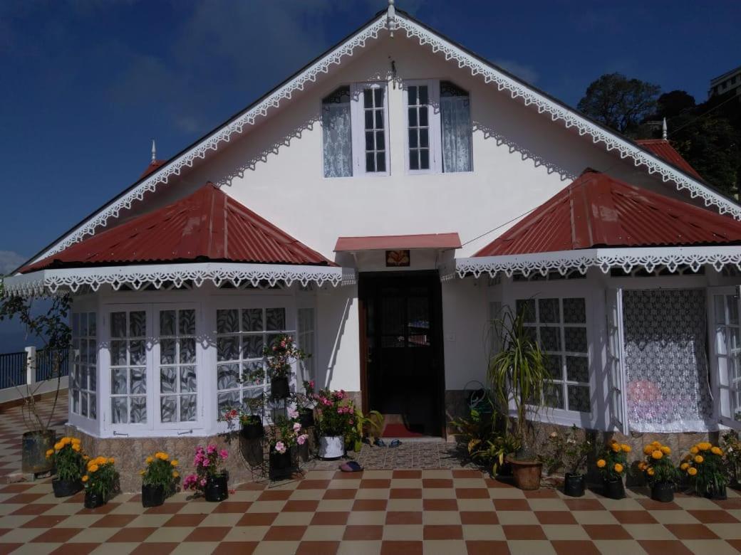 Yashita Homestay *